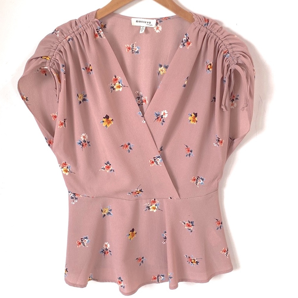 (A53) NEW Monteau Floral Print Peplum Top, Size Medium, NWOT